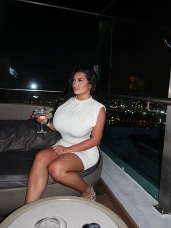 Sofia deroian page 2 image