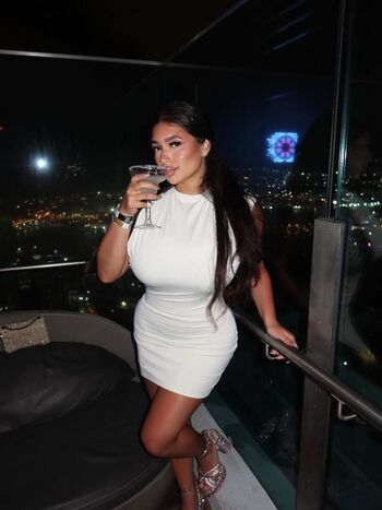 Sofia deroian page 2 image