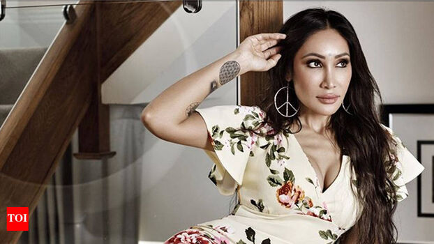 Sofia hayat image