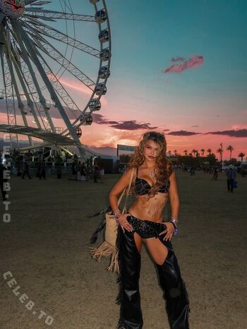 Sofia jamora 1 image