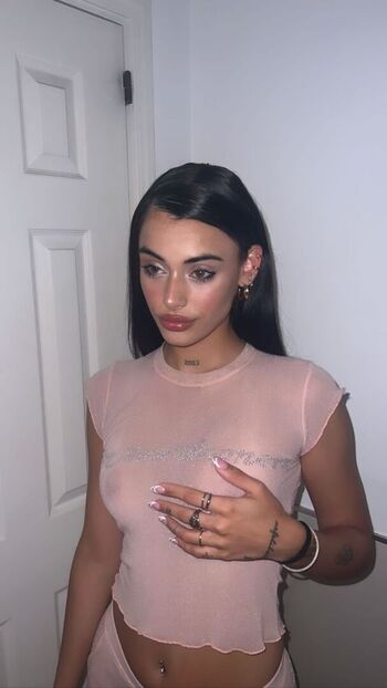 Sofifernandez image