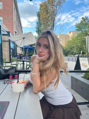 Sofyaplotnikova image