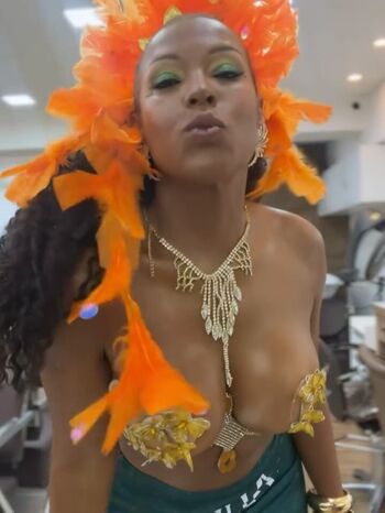 Solange vega image