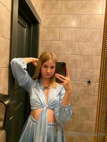 Solittlepeachie image