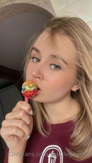 Solittlepeachie image