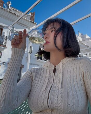 Son j jinheeson image