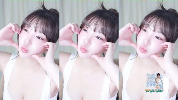 Son ye eun page 2 image