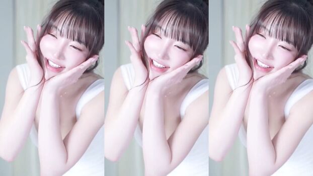 Son ye eun page 2 image