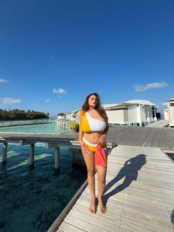 Sonali malhotraa image