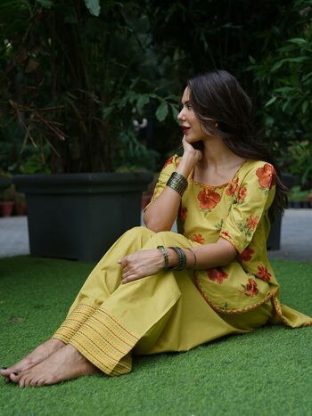 Sonam bajwa page 2 image