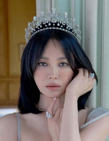 Song hye kyo page 2 image