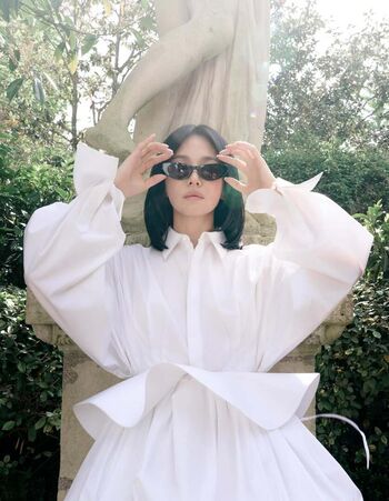 Song hye kyo page 2 image