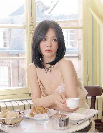 Song hye kyo image