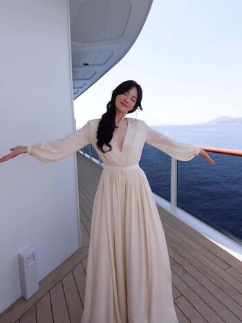 Song hye kyo image