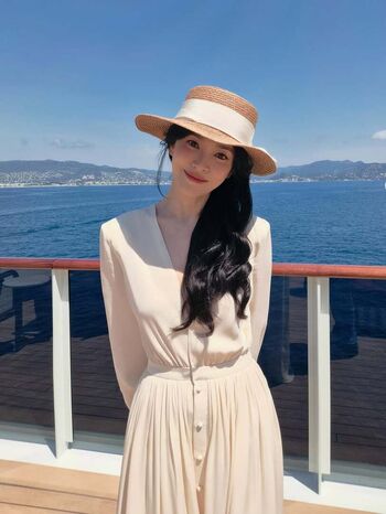 Song hye kyo image