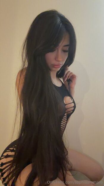 Sophia romaro 1 image