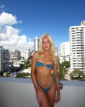 Sophia snyder image