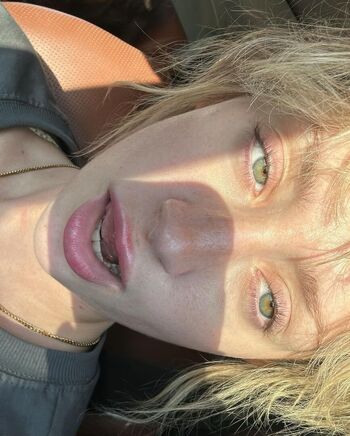 Sophie morelli image