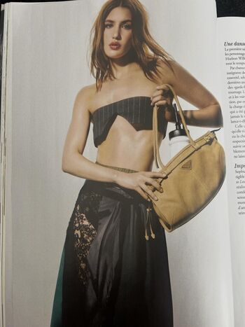 Sophie nelisse page 2 image