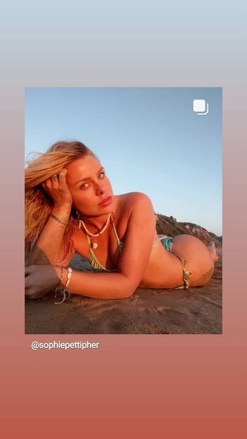 Sophie pettifer image