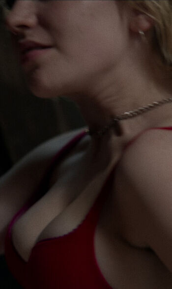 Sophie thatcher image