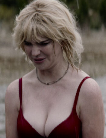 Sophie thatcher image