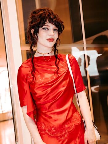 Sophie thatcher image
