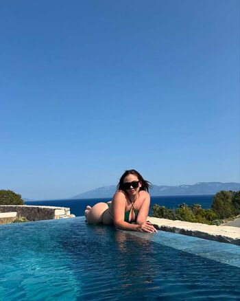 Sophie05 page 2 image