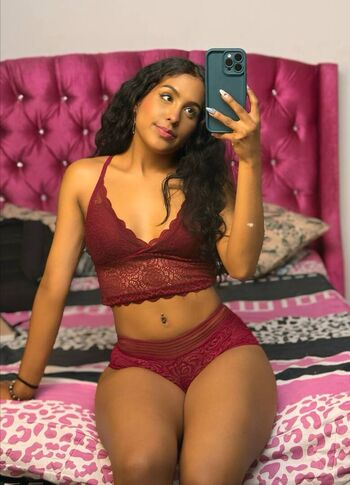 Soyalejandraof image