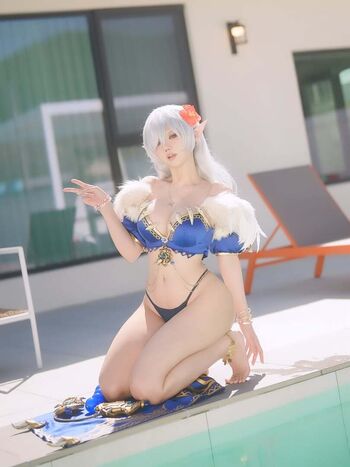 Spiral cats cosplay image