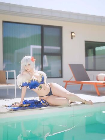 Spiral cats cosplay image