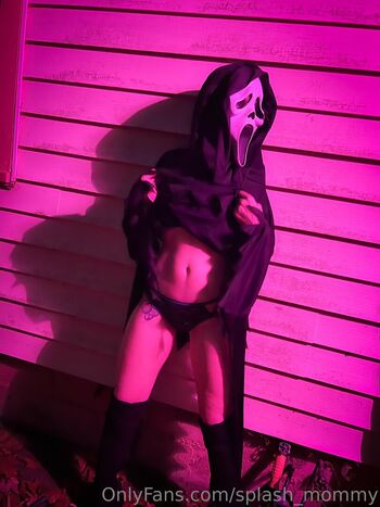 Splash_Mommy