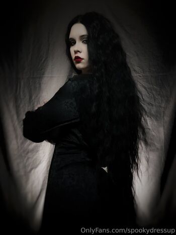 spookydressup