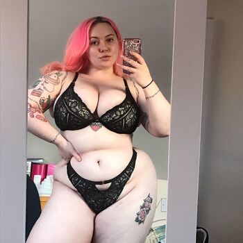 Squishkween image