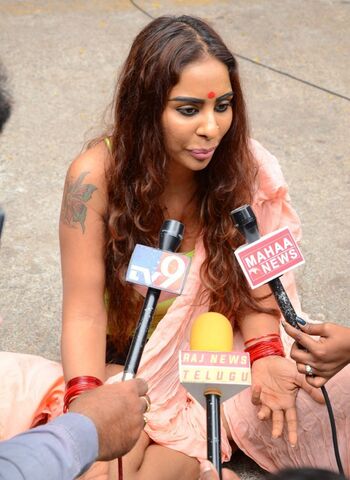 Sri reddy image