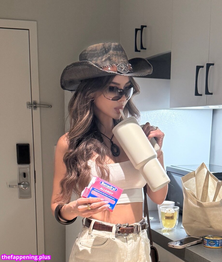 Sssniperwolf Nahá OnlyFans fotografie #79