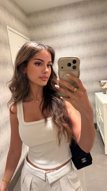 Sssniperwolf 1 image