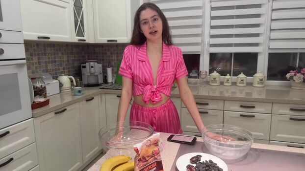 Stefania deriabina page 2 image