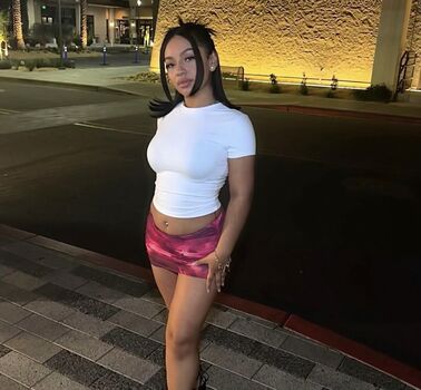Stefanixhernandez image