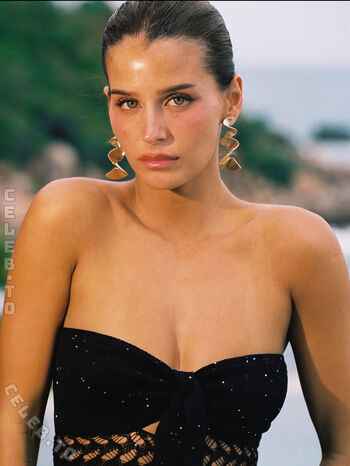 Stephanie mandich image