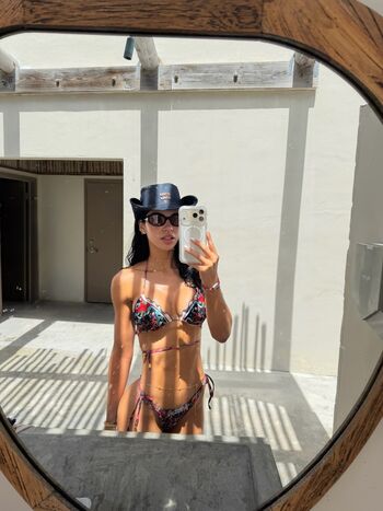 Stephany gonzalez image