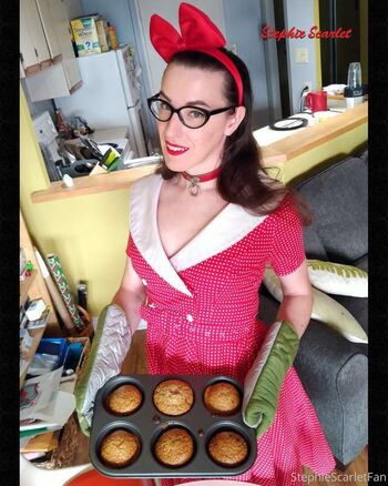 Stephie scarlet image