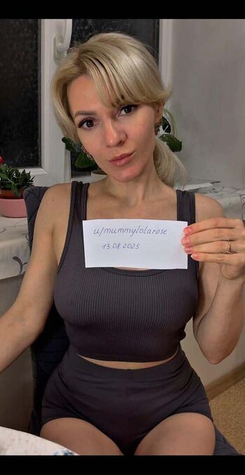 Stepmom lola image