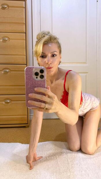 Stepmom lola image