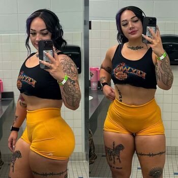 Strong AND Curvy Women