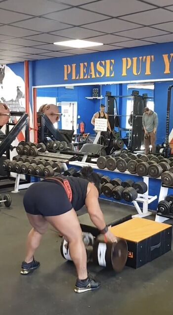 Strongwomen image