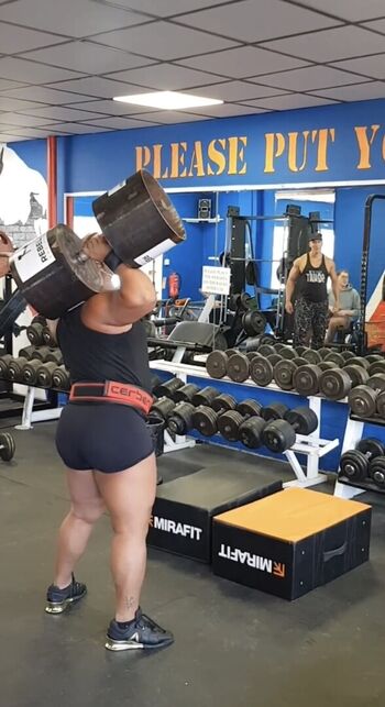 Strongwomen image