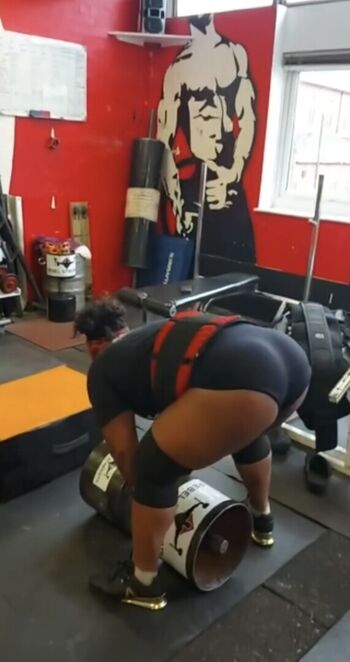 Strongwomen image