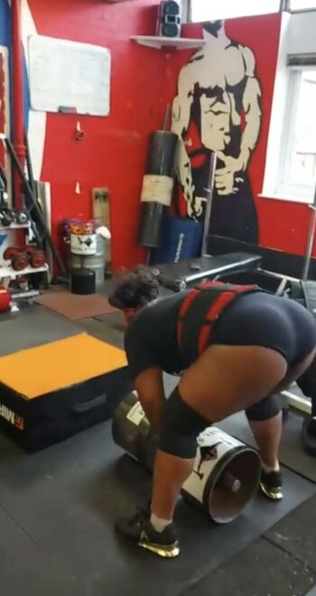 Strongwomen image