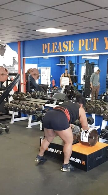 Strongwomen image